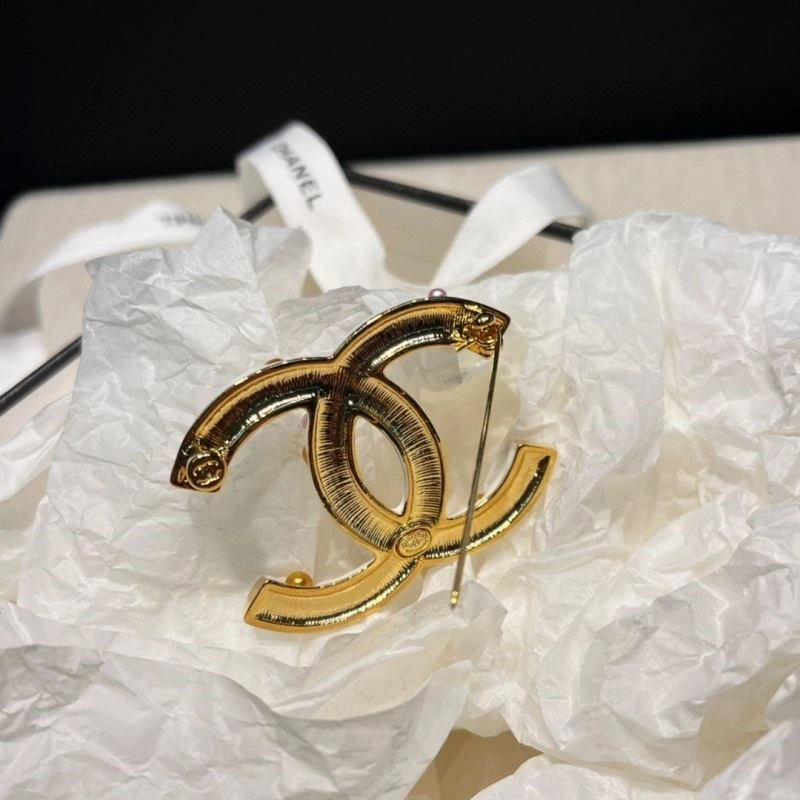 HighPerformance Chanel Brooches 225526
