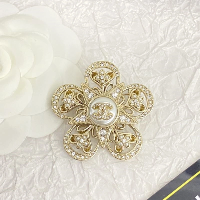 Chanel Brooches Tailored 225591