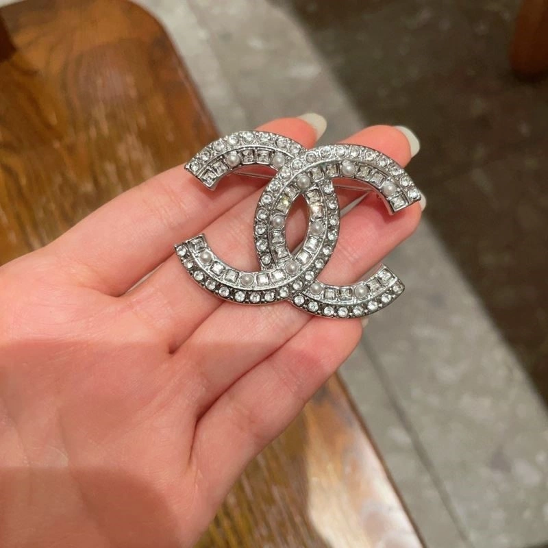 QuickDry Chanel Brooches 225520