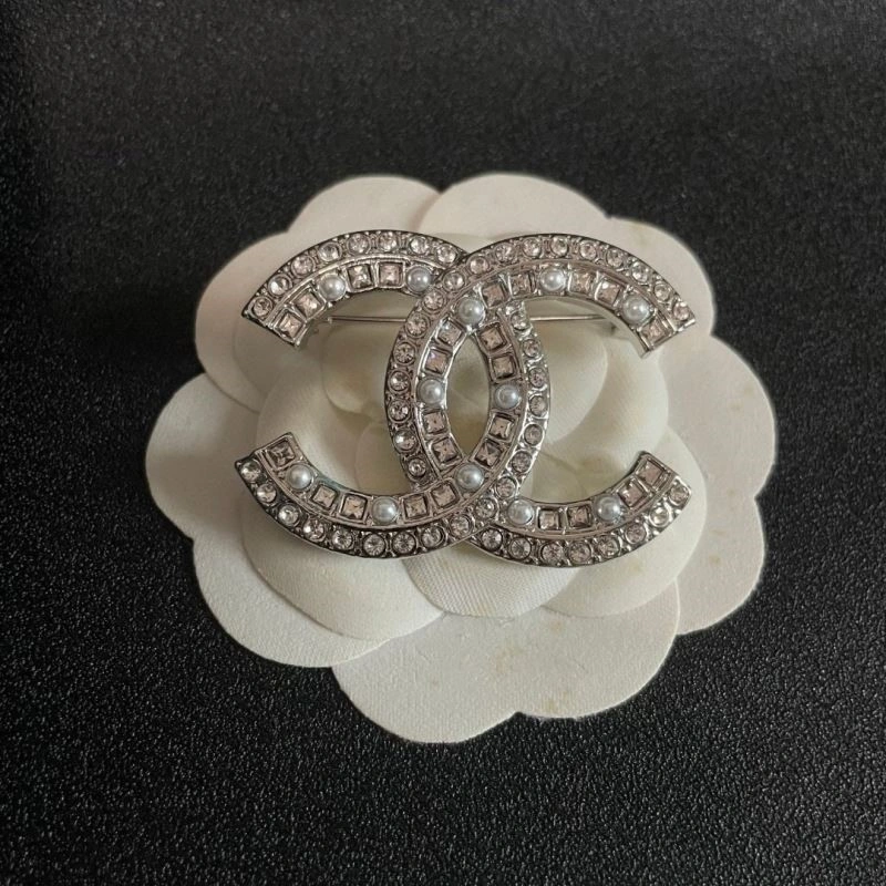 QuickDry Chanel Brooches 225520