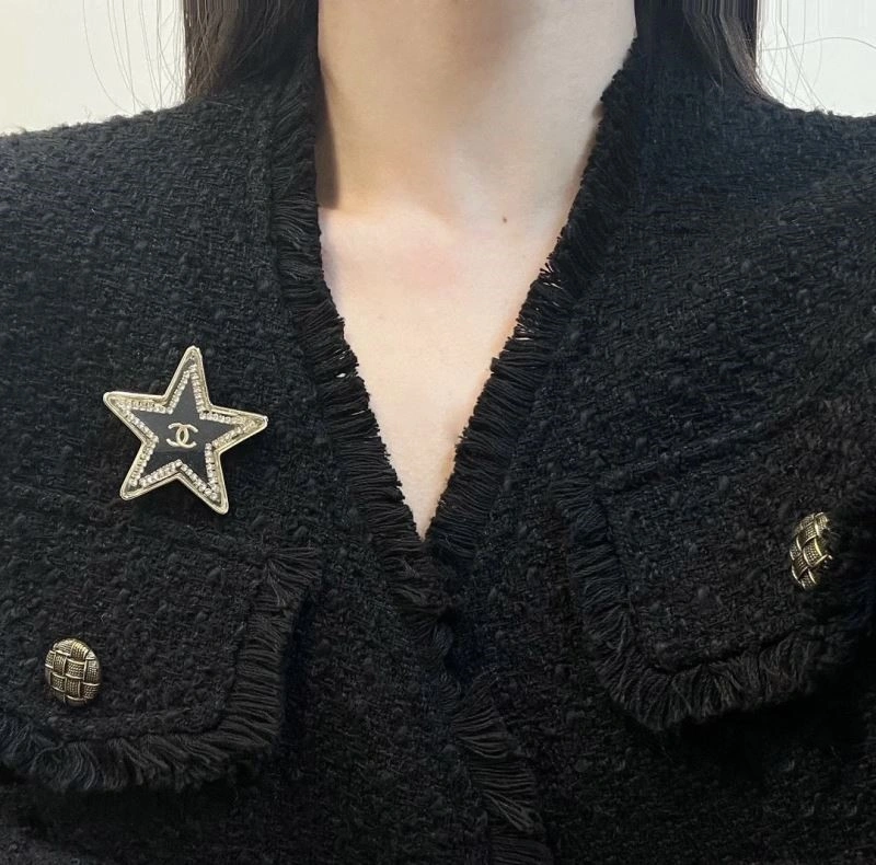 Upgraded Chanel Brooches 225510