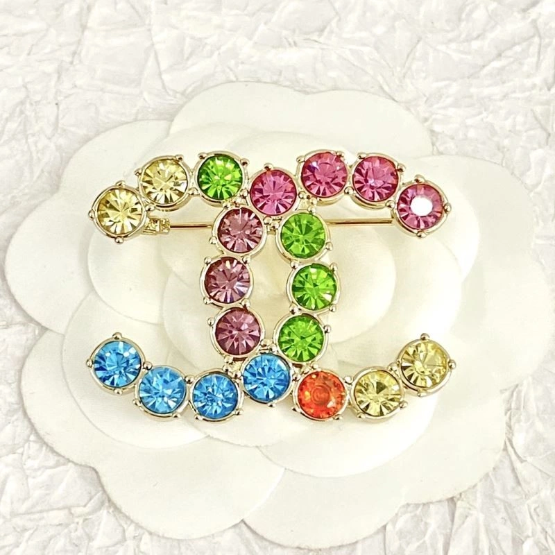 Versatile Chanel Brooches 225546