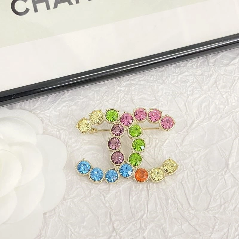 Versatile Chanel Brooches 225546