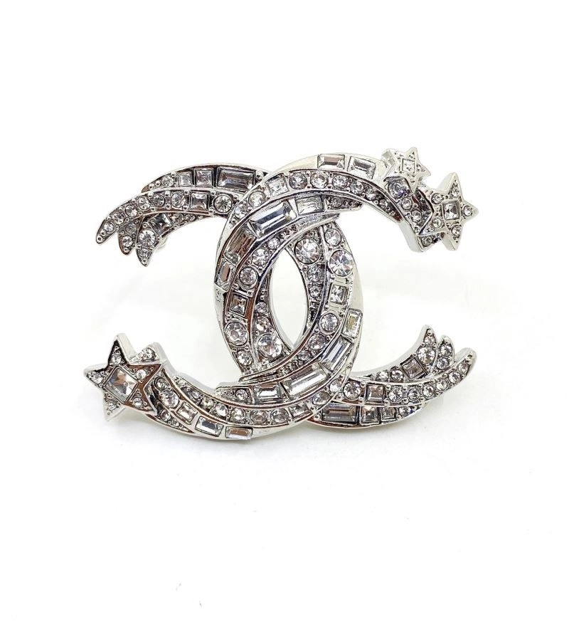 UrbanChic Chanel Brooches 225511