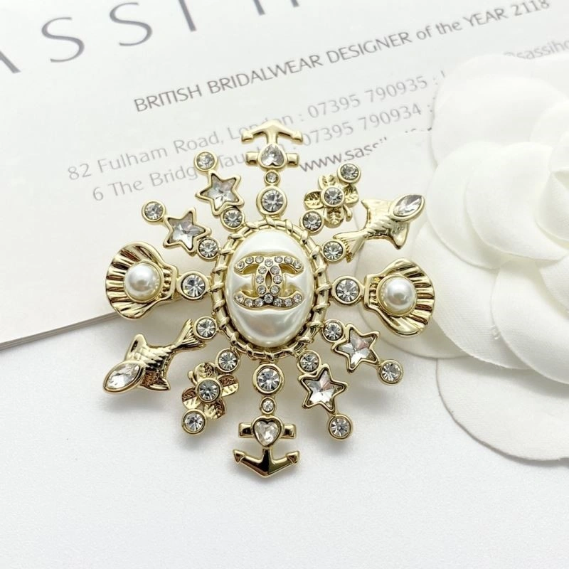Sustainable Chanel Brooches 225498