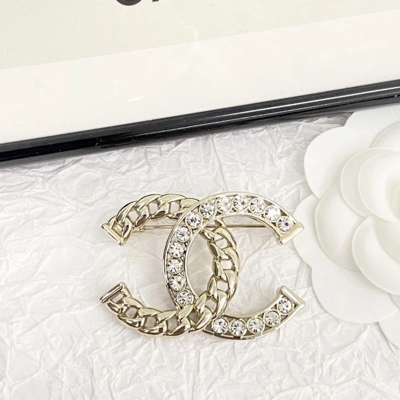 Chanel Brooches ModernLook 225501