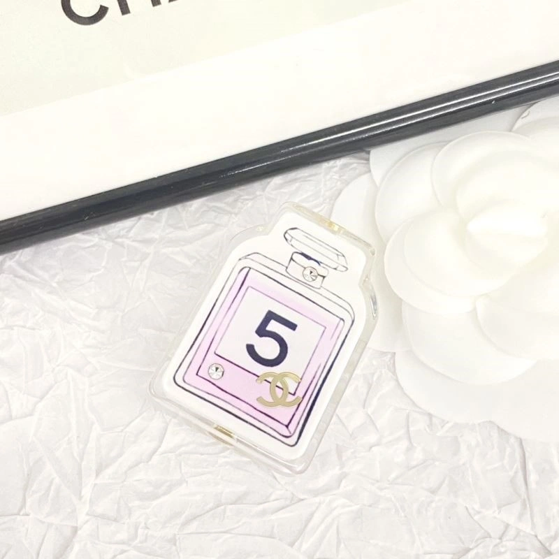 Chanel Brooches UrbanChic 225484