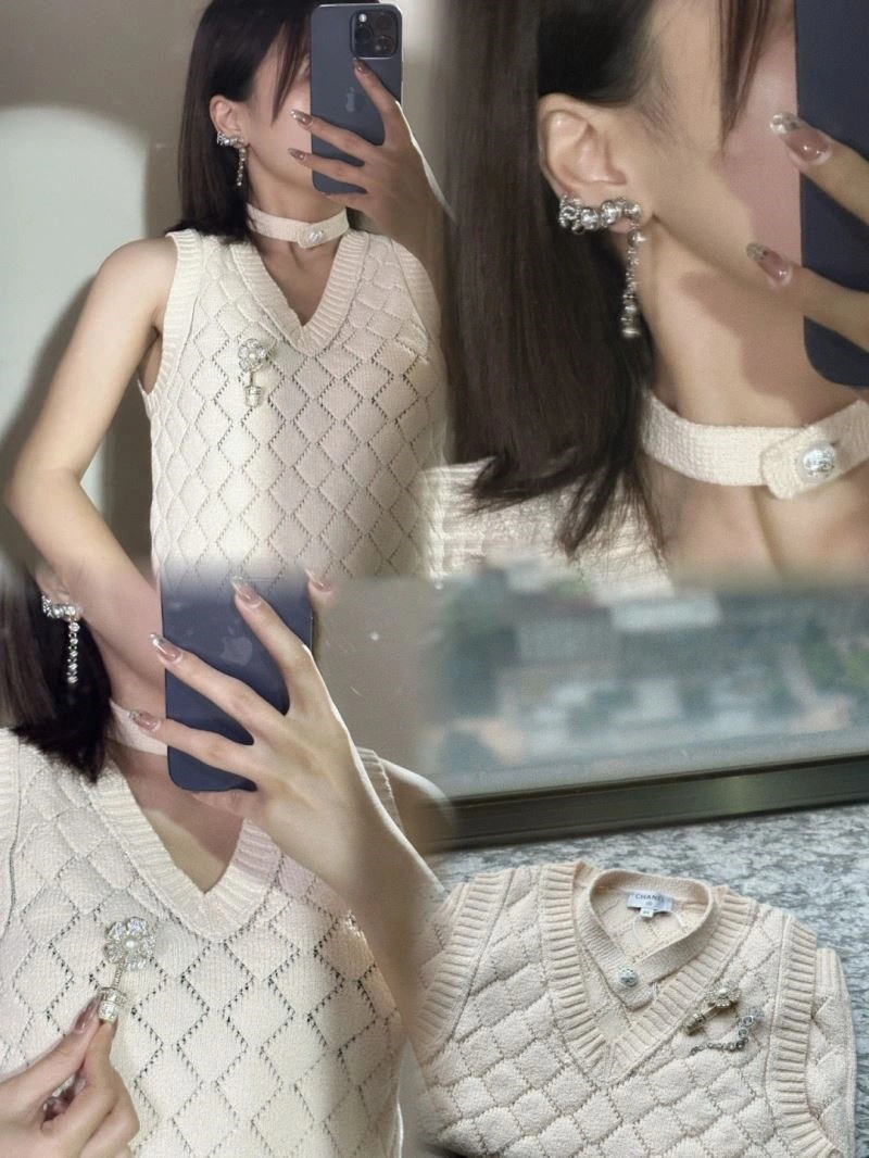 Chanel Brooches WeatherProof 225503