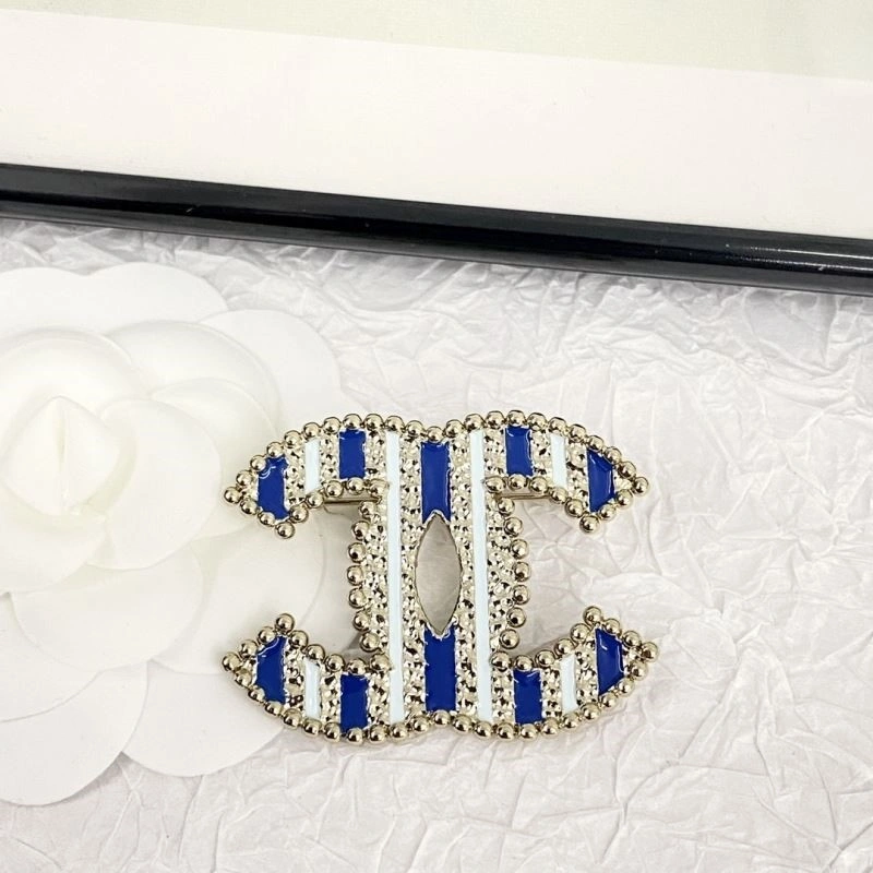 Breathable Chanel Brooches 225470