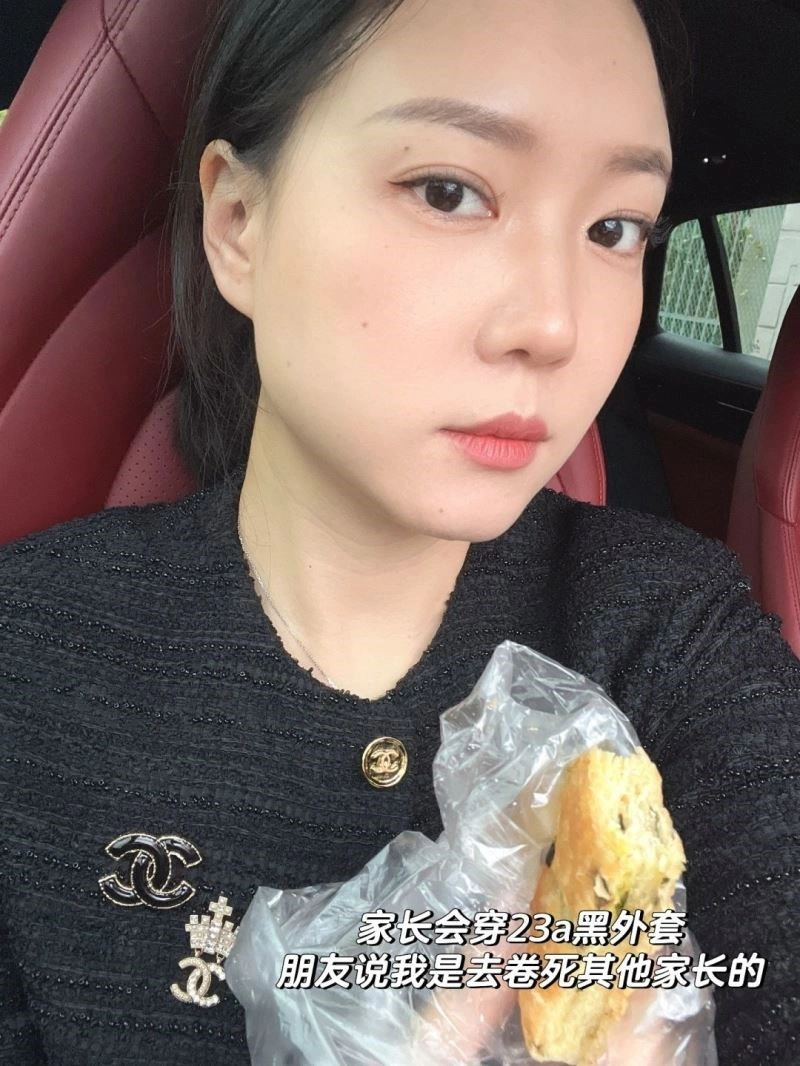 EyeCatching Chanel Brooches 225550