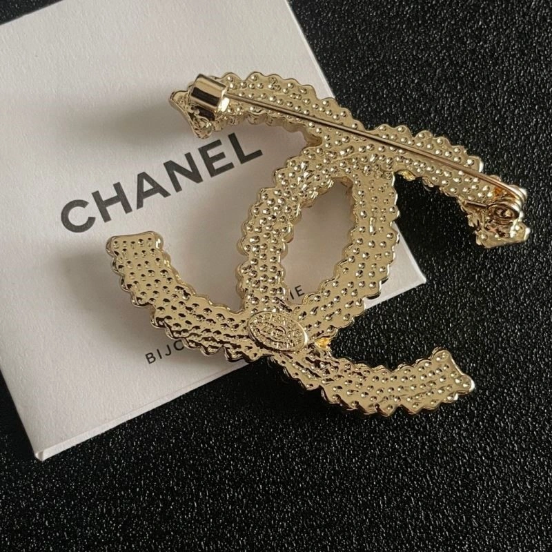 Chanel Brooches Colorful 225471