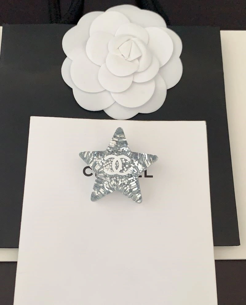 EasyMatch Chanel Brooches 225467