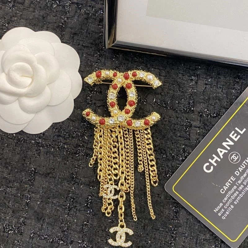 Timeless Chanel Brooches 225462