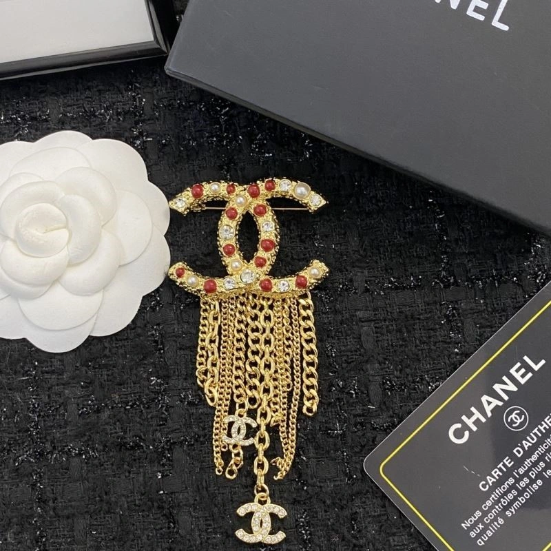 Timeless Chanel Brooches 225462