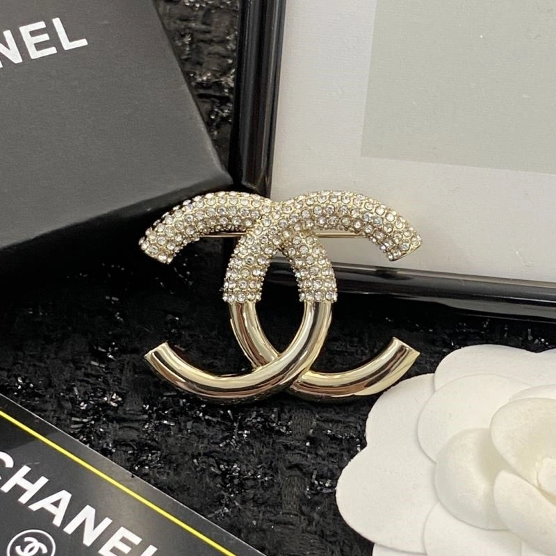 Chic Chanel Brooches 225506