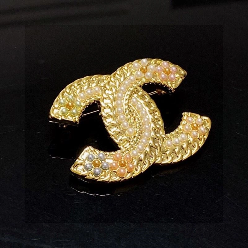 Chic Chanel Brooches 225478