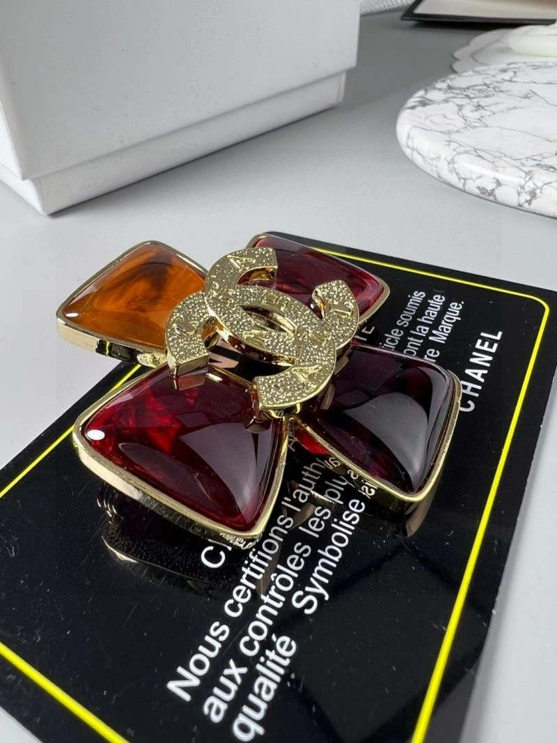 SmoothTexture Chanel Brooches 225429