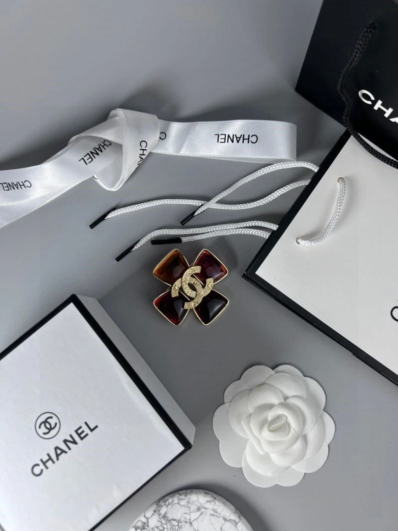 SmoothTexture Chanel Brooches 225429