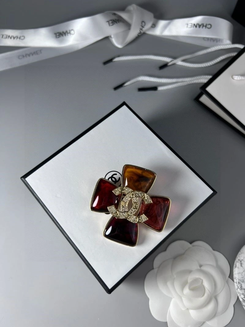 SmoothTexture Chanel Brooches 225429