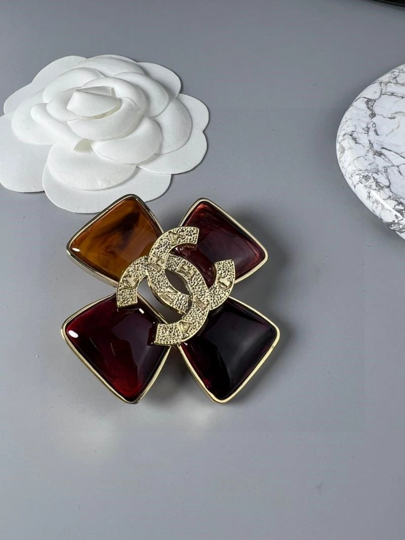 SmoothTexture Chanel Brooches 225429