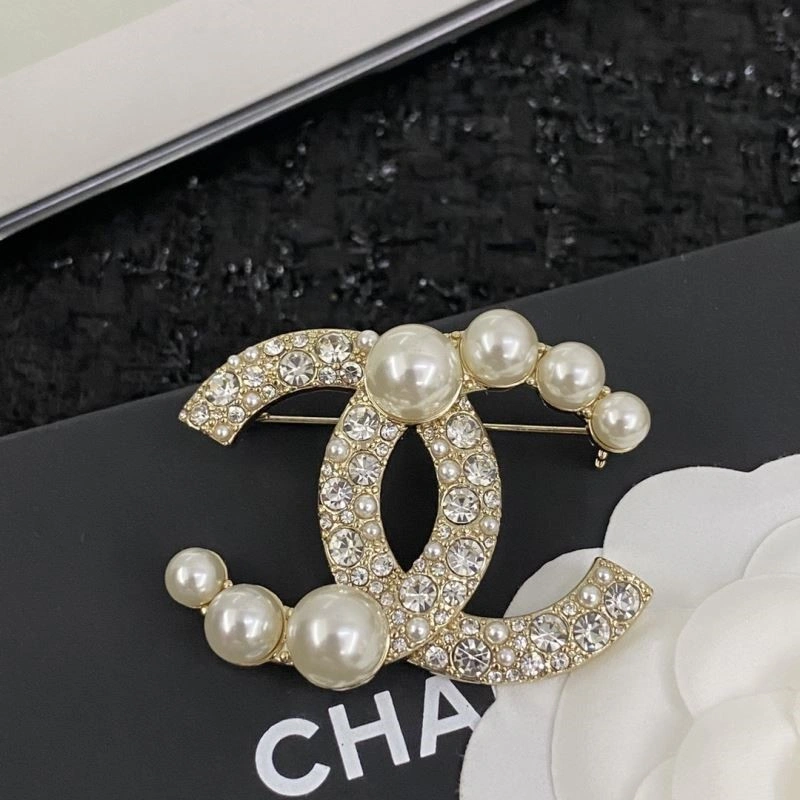 Chanel Brooches ZipUp 225423
