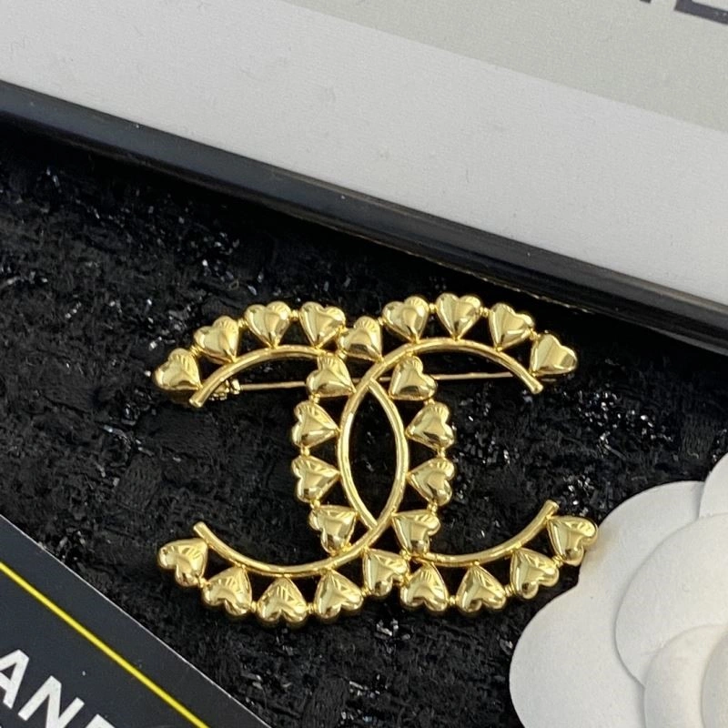 Elegant Chanel Brooches 225505