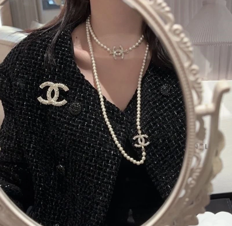 Chanel Brooches Trendsetting 225419