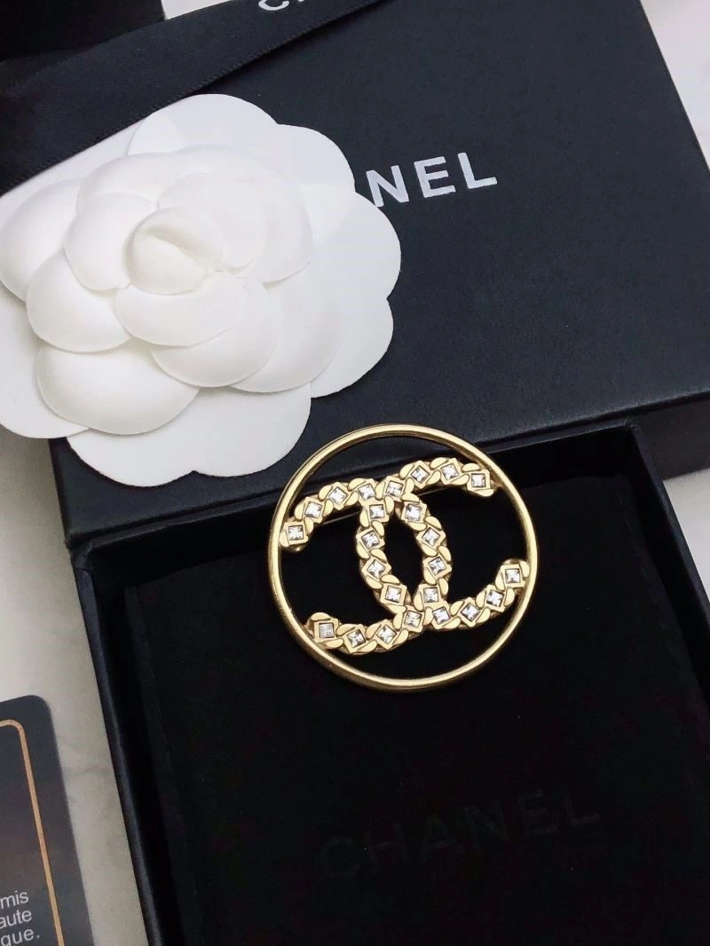 Chanel Brooches Resilient 225415