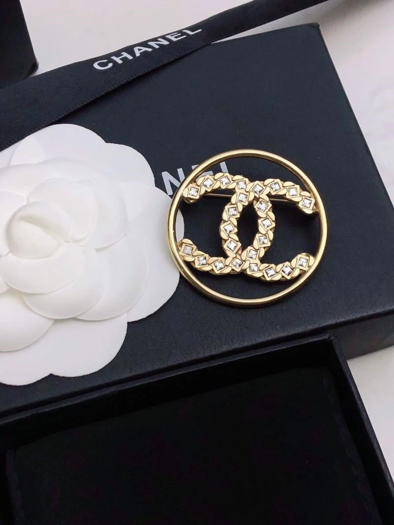 Chanel Brooches Resilient 225415