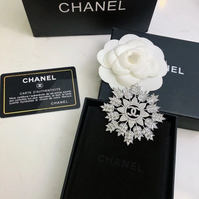 Chanel Brooches DailyWear 225399