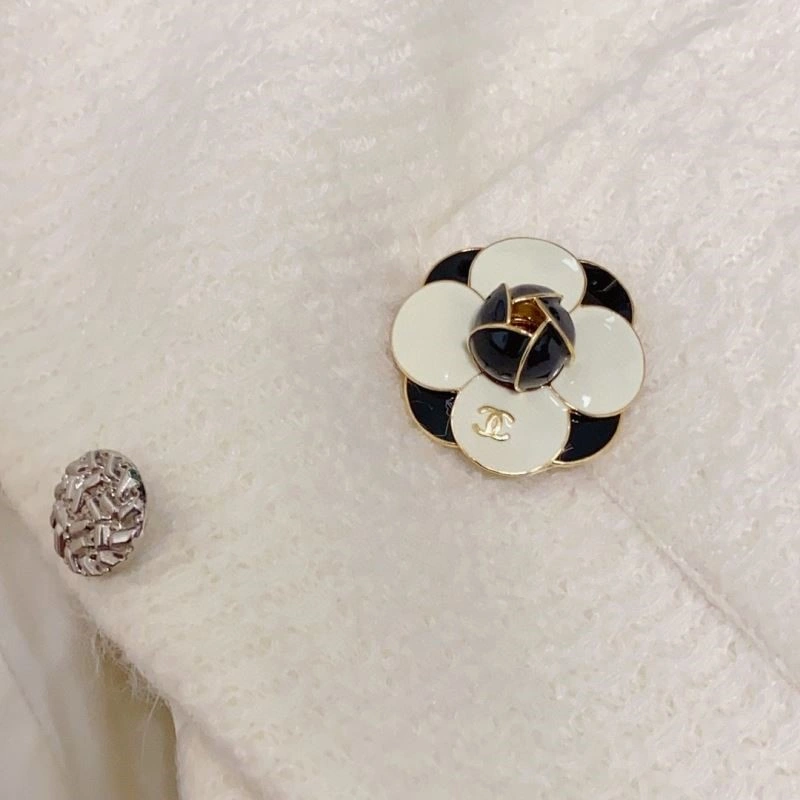 Chanel Brooches EasyMatch 224455