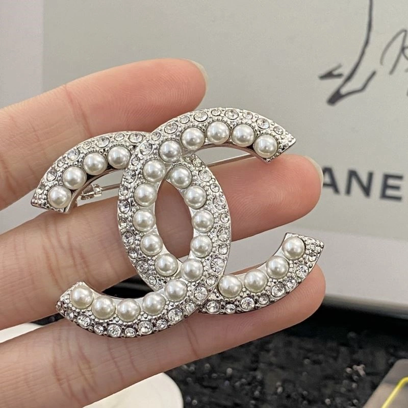 Chanel Brooches Durable 224450
