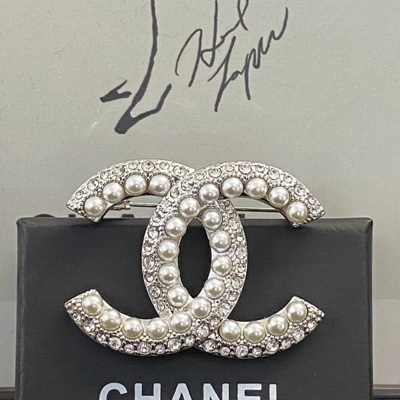 Chanel Brooches Durable 224450