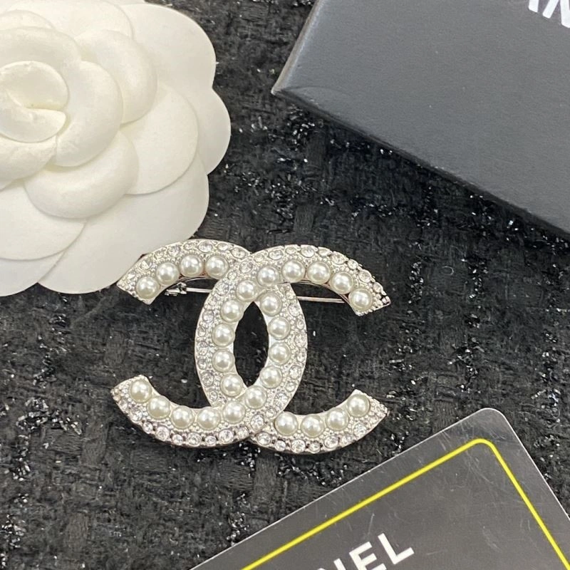 Chanel Brooches Durable 224450