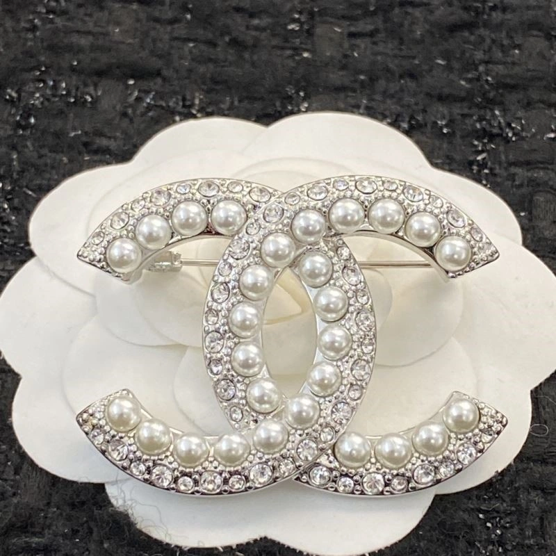 Chanel Brooches Durable 224450