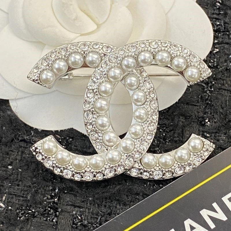 Chanel Brooches Durable 224450