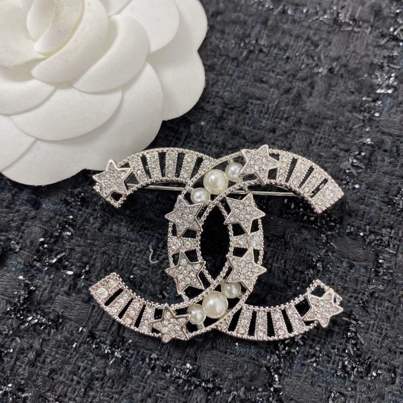 Chanel Brooches Functional 224439