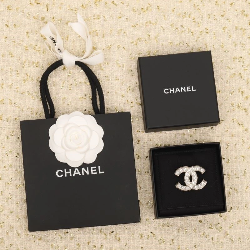 Chanel Brooches MultiPurpose 224490