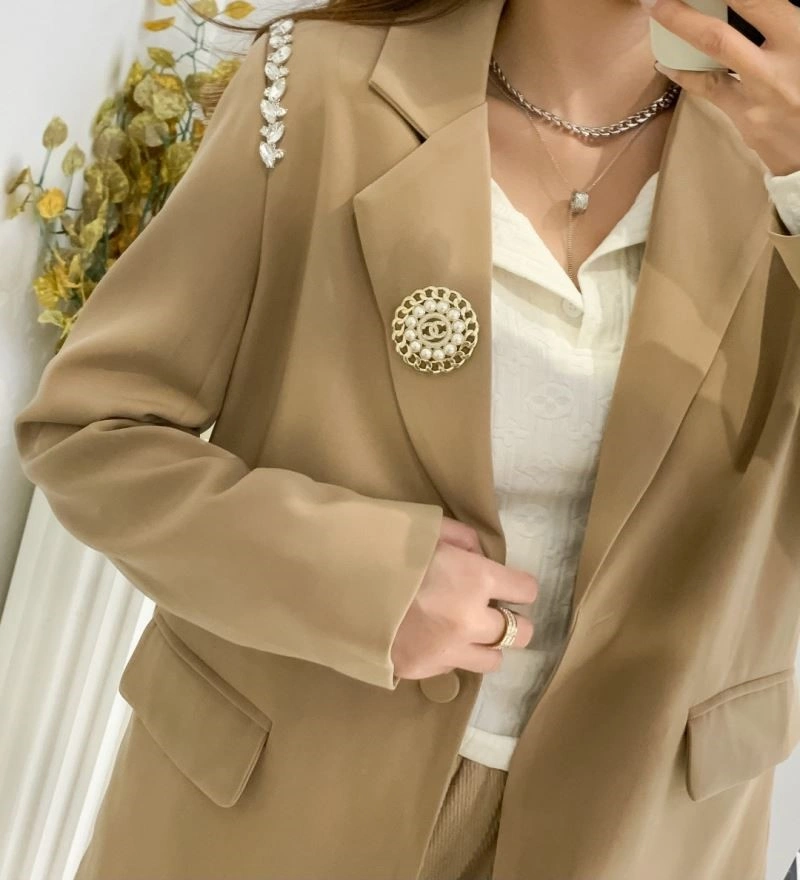 Chanel Brooches Colorful 224505