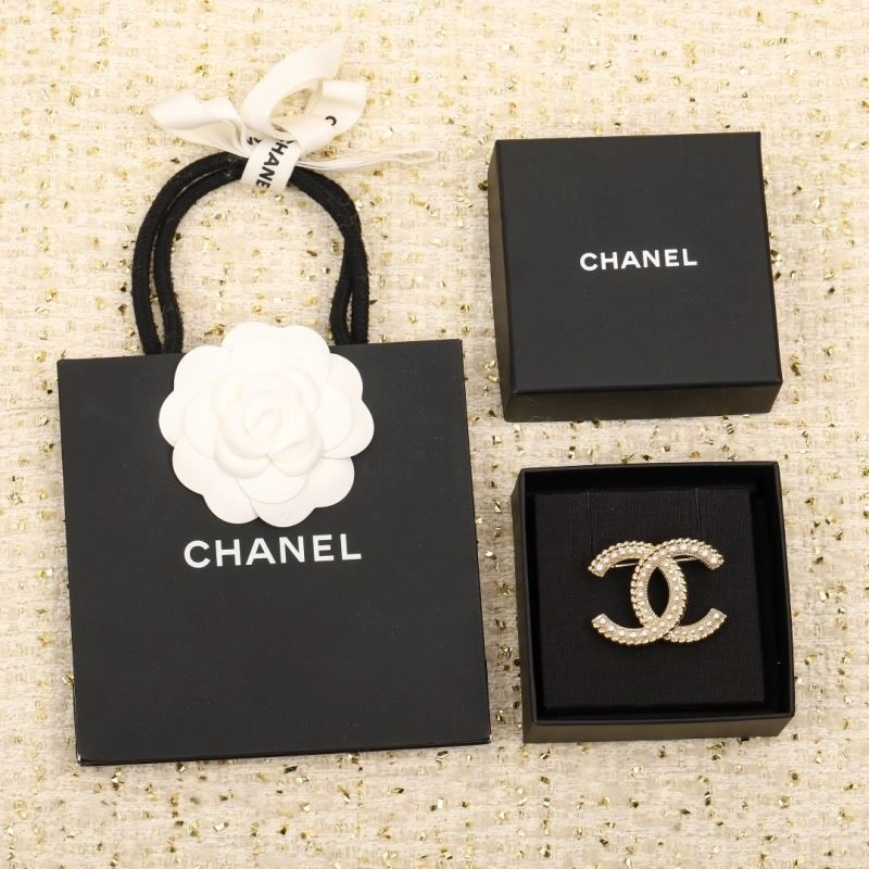 Chanel Brooches Flexible 224409
