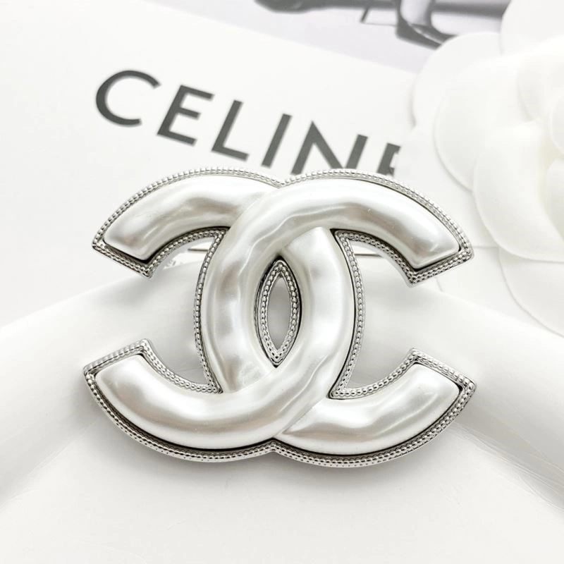 Chanel Brooches Packable 224384
