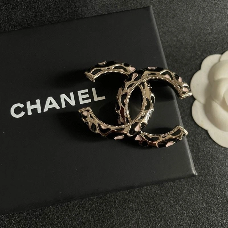 Chanel Brooches Sleek 224366