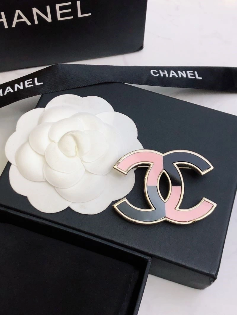 Casual Chanel Brooches 224407