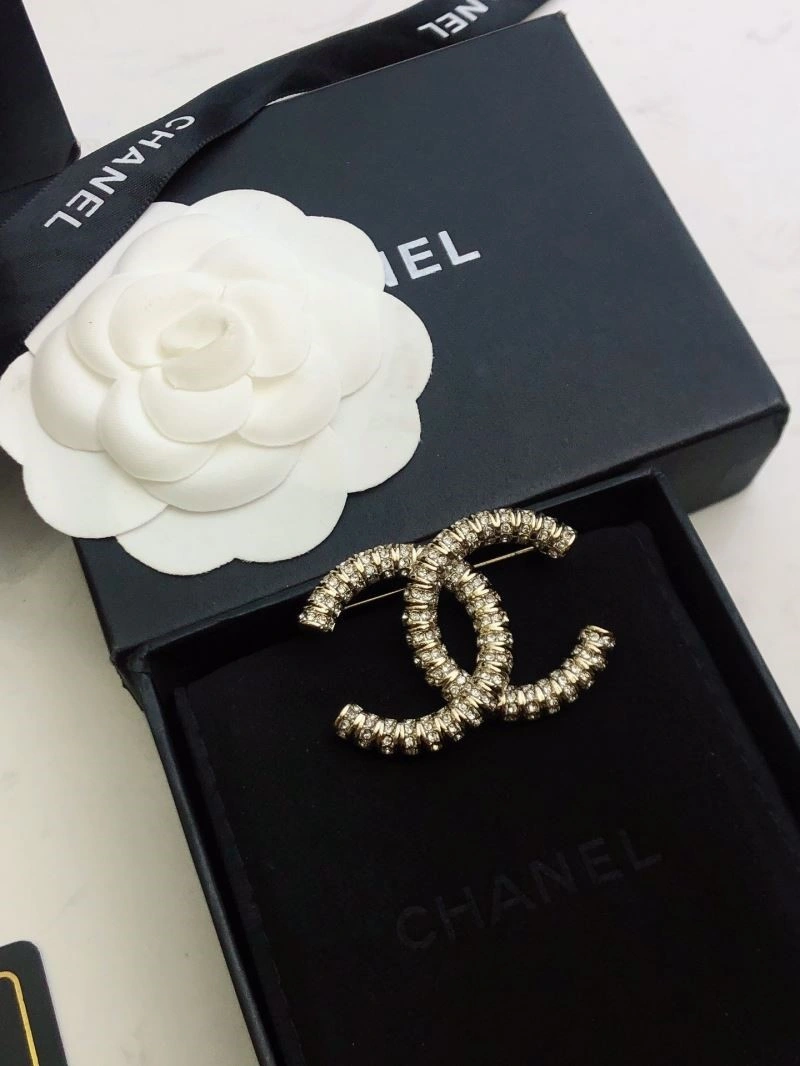 Popular Chanel Brooches 224390