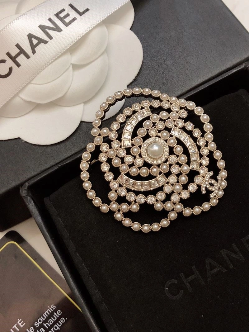 QuickDry Chanel Brooches 224363