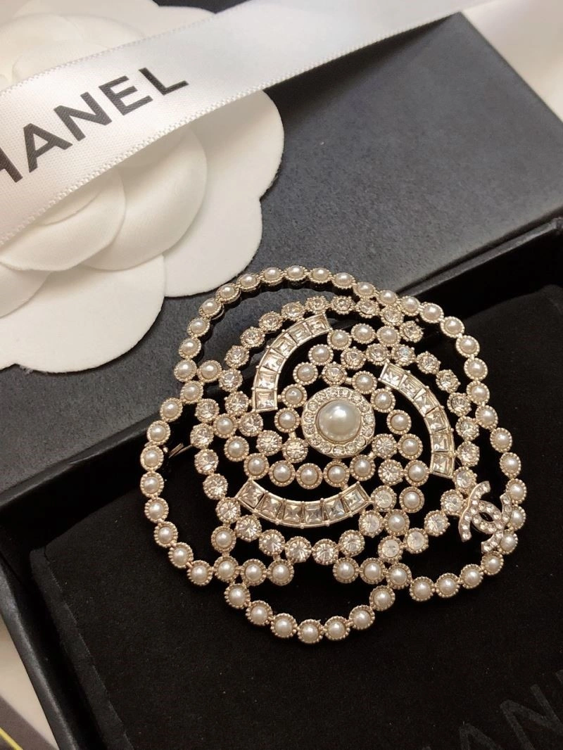 QuickDry Chanel Brooches 224363