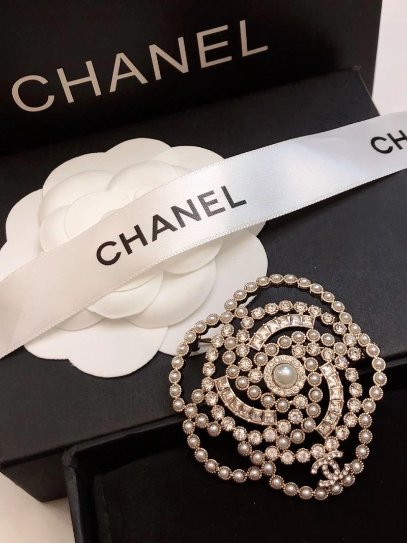 QuickDry Chanel Brooches 224363