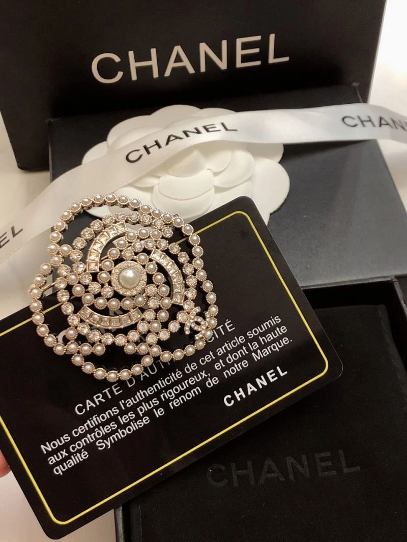 QuickDry Chanel Brooches 224363