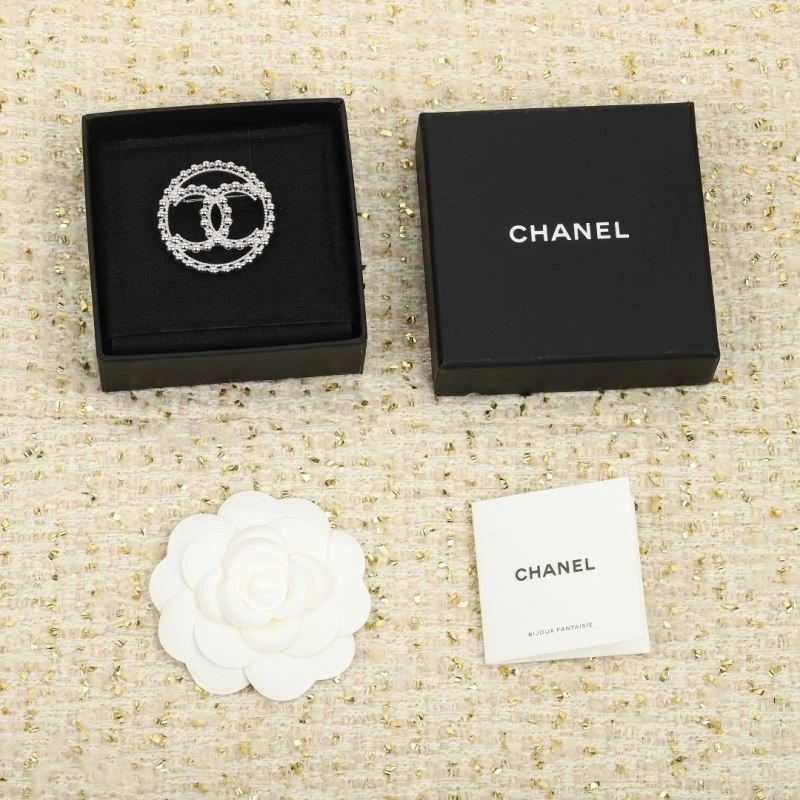 Chanel Brooches TimelessDesign 224337