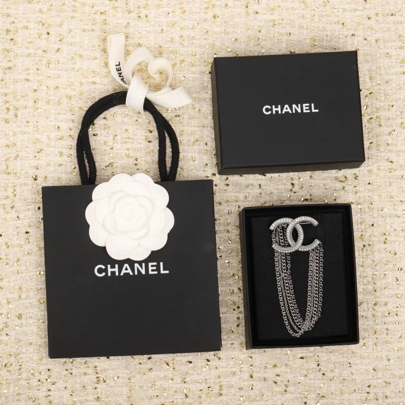 Chanel Brooches ZipUp 224314